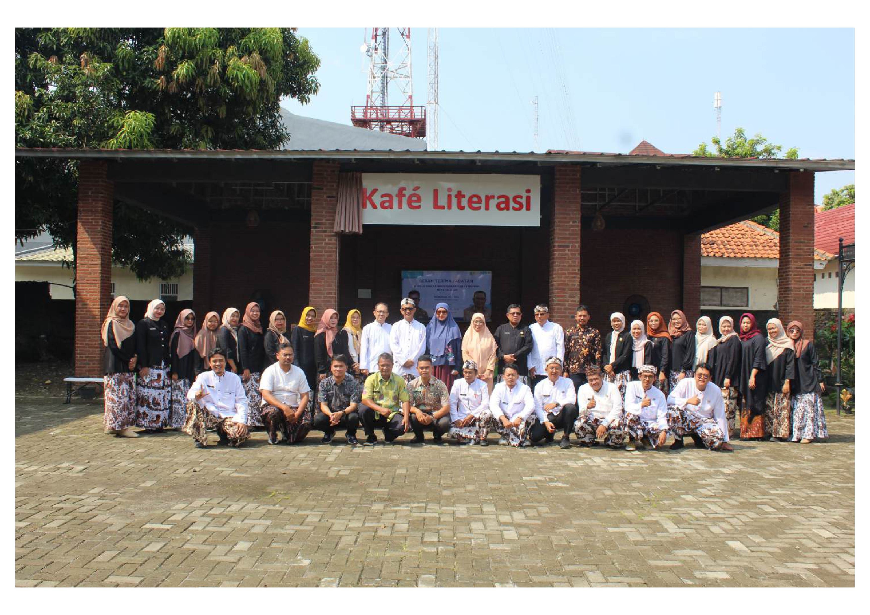 SERAH TERIMA JABATAN KEPALA DINAS PERPUSTAKAAN DAN KEARSIPAN KOTA CIREBON